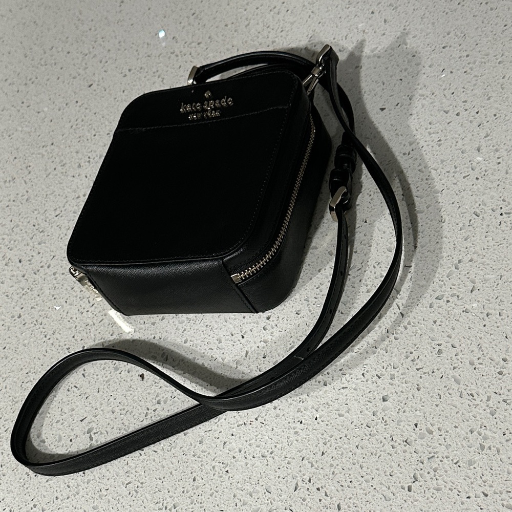 Kate Spade New York Daisy Vanity Crossbody - Picture 6 of 12